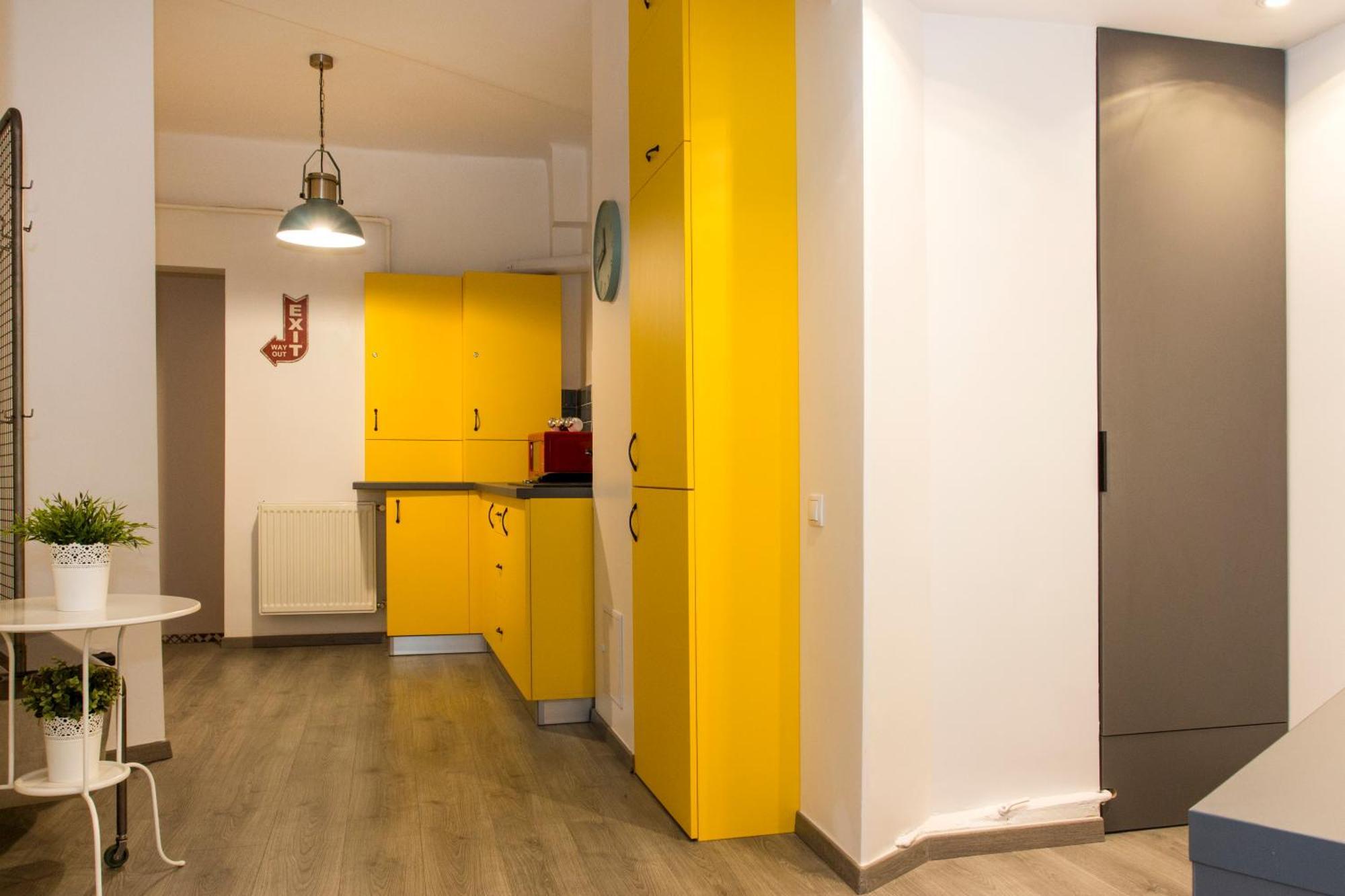 Old Town Premium Apartment By Mrg Bucharest Exterior photo